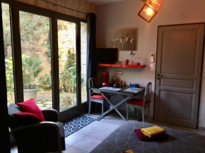 Chambre sur jardin secret - Avignon Centre - Climatisée